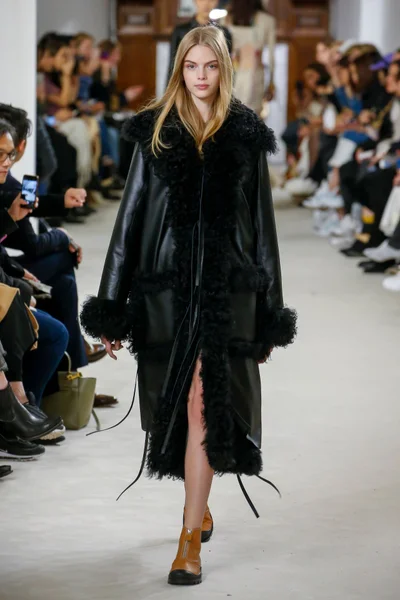 Look 31